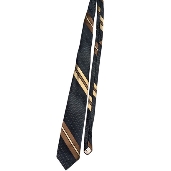 5/$25 Elegant Striped Tie in Black and Gold - Picture 2 of 4
